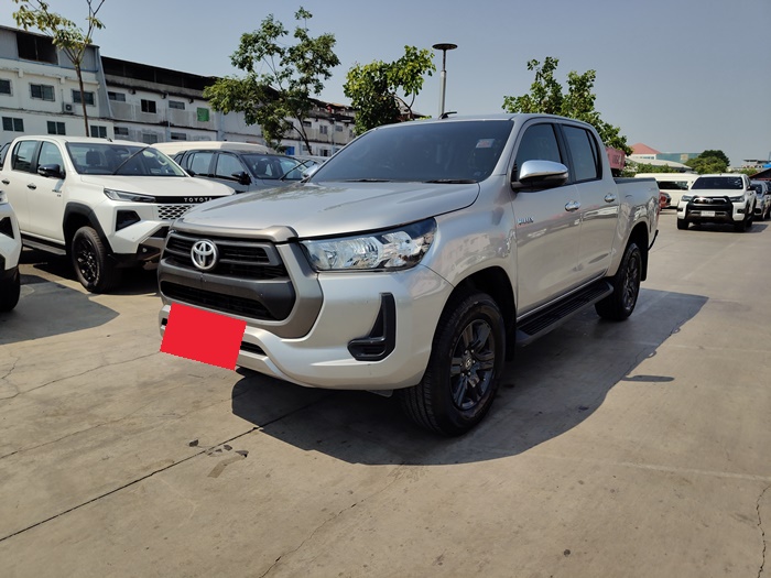 TOYOTA Hilux