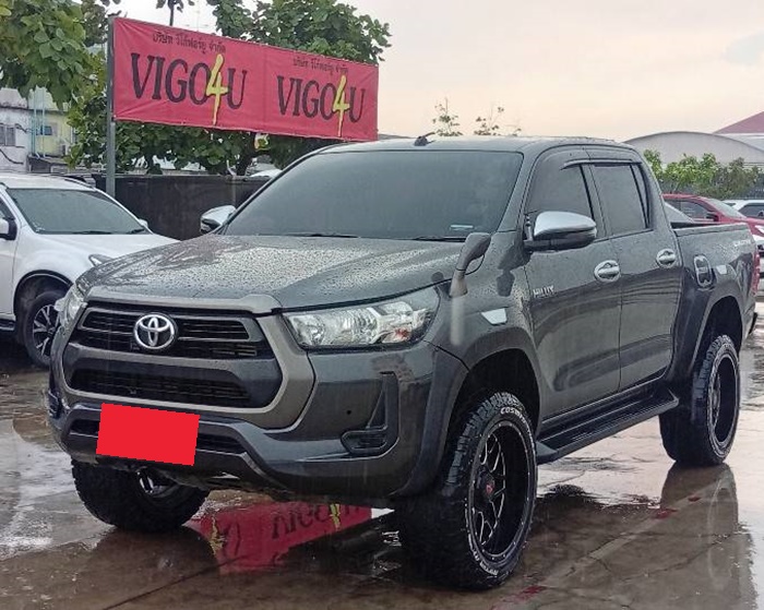 TOYOTA Hilux