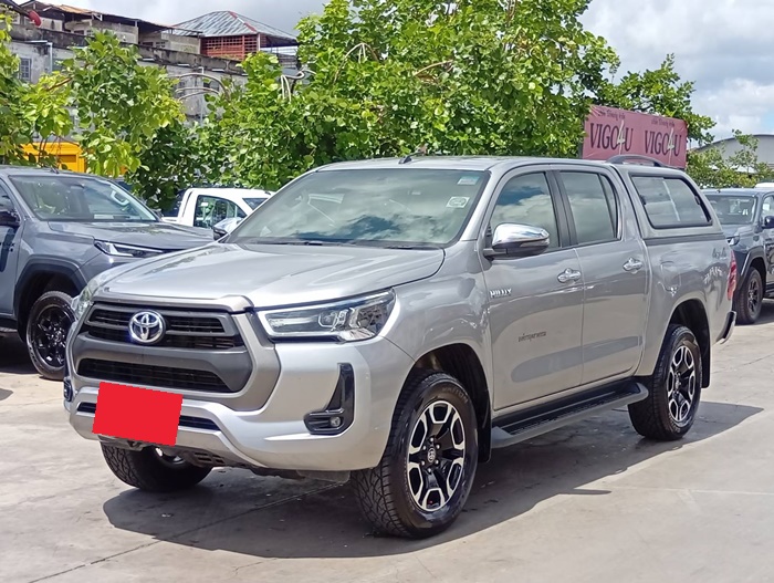 TOYOTA Hilux