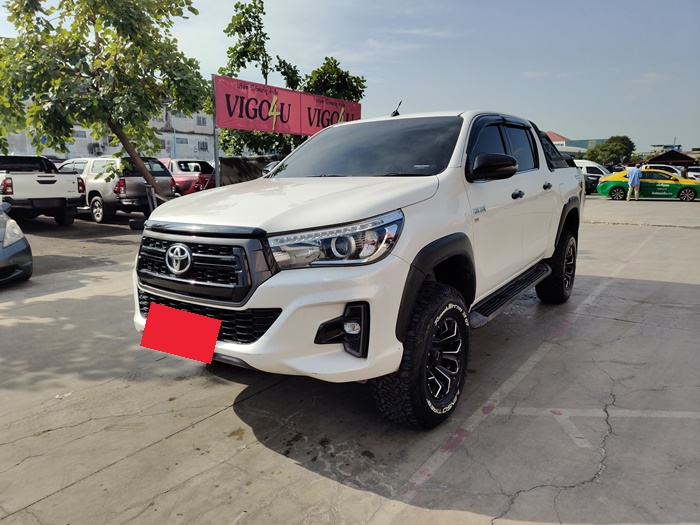 TOYOTA Hilux