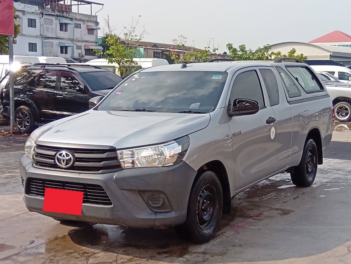 TOYOTA Hilux