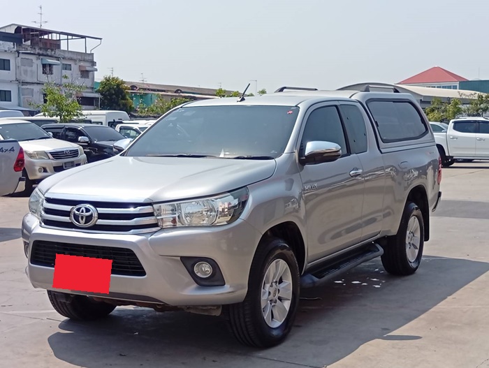 TOYOTA Hilux