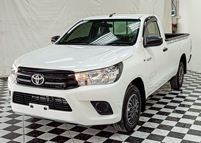 TOYOTA Hilux