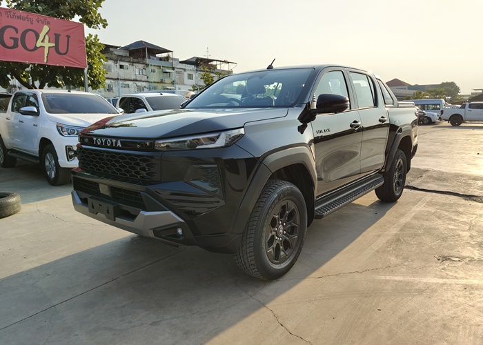 TOYOTA TRAVO OVERLAND