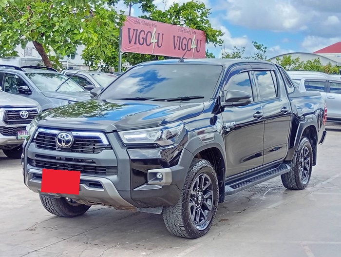 TOYOTA Hilux