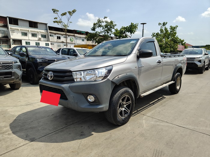 TOYOTA Hilux