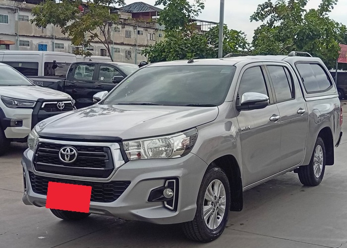 TOYOTA Hilux