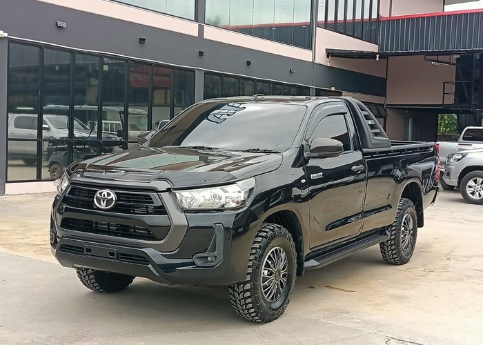 TOYOTA Hilux