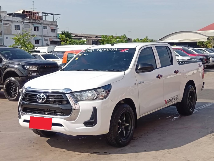 TOYOTA Hilux