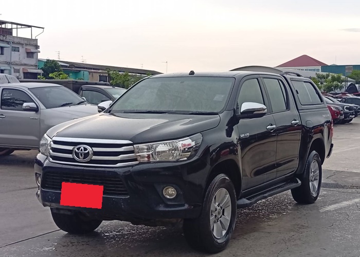 TOYOTA Hilux
