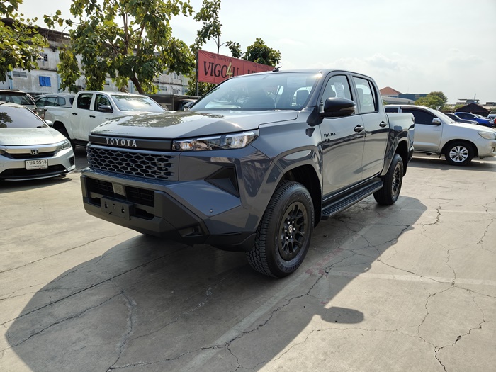 TOYOTA Hilux TRAVO