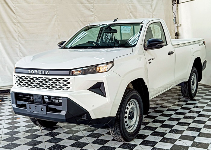 TOYOTA HILUX TRAVO
