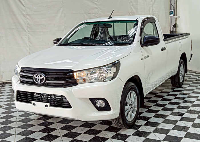 TOYOTA Hilux