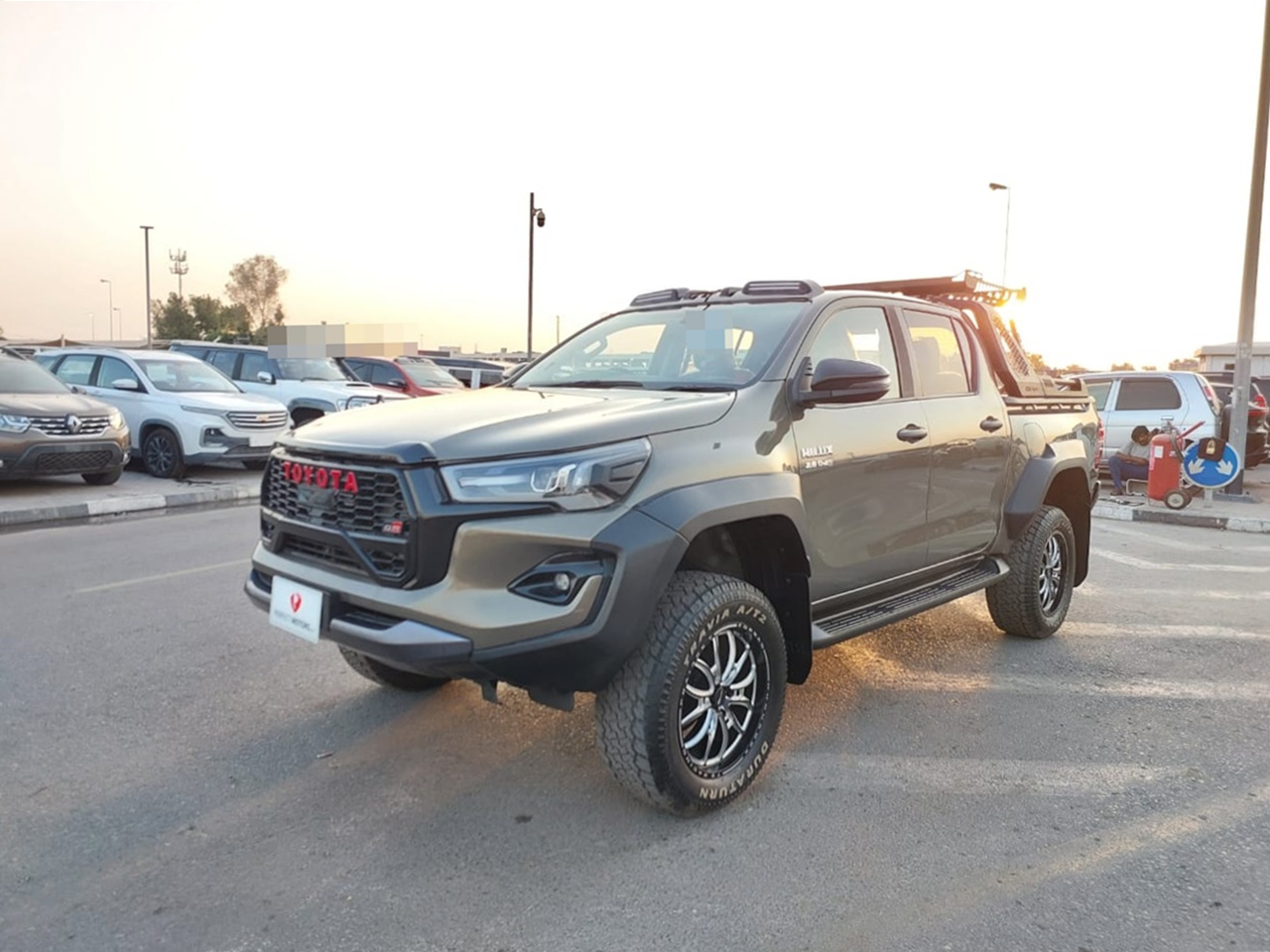 TOYOTA Hilux