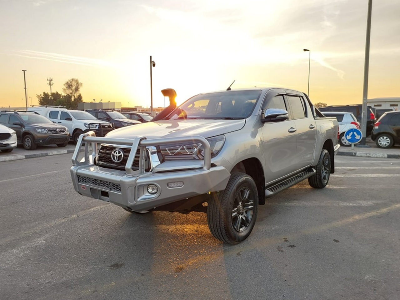 TOYOTA Hilux