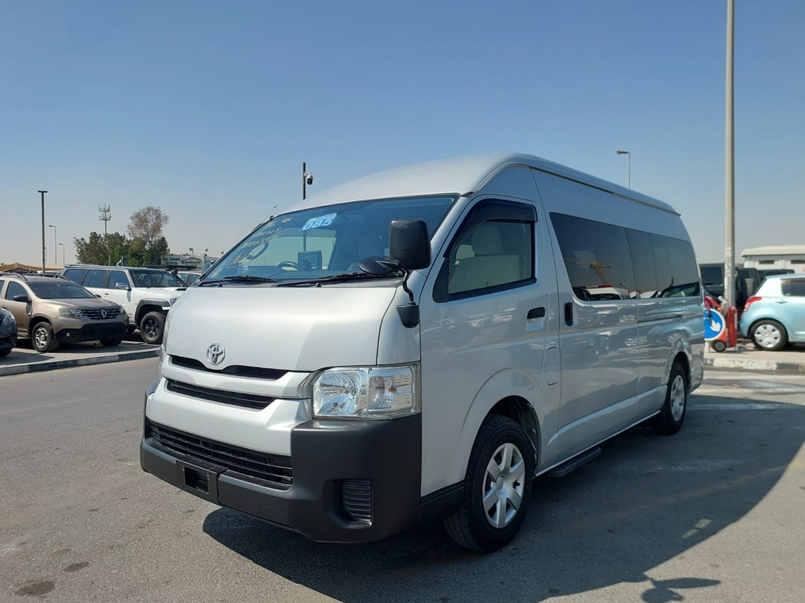 TOYOTA HIACE