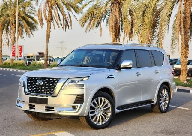 INFINITI QX80
