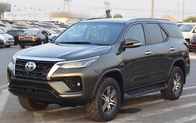 TOYOTA Fortuner