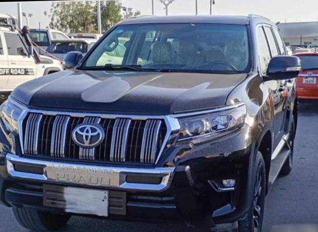 TOYOTA Land Cruiser Prado