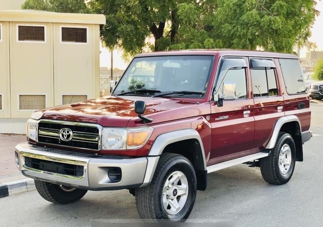 TOYOTA Land Cruiser