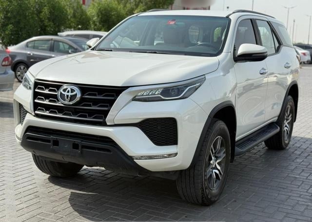TOYOTA Fortuner