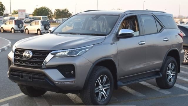 TOYOTA Fortuner