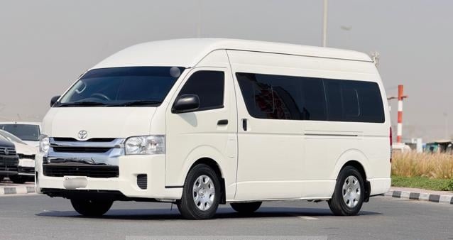 TOYOTA Hiace Commuter