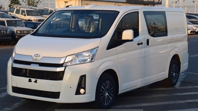 TOYOTA Hiace Commuter