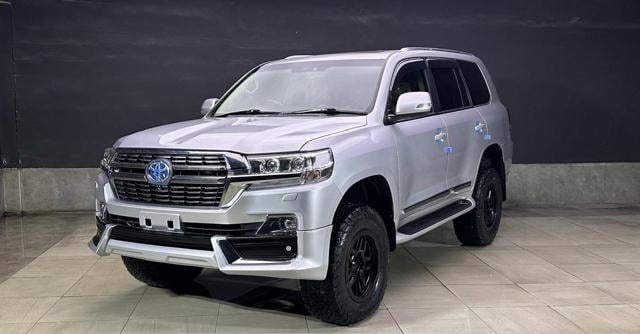 TOYOTA LAND CRUISER SAHARA