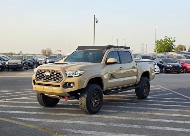 TOYOTA TACOMA