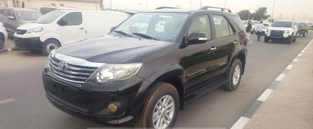 TOYOTA Fortuner